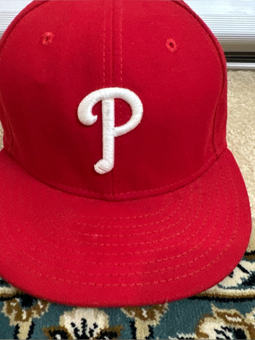Philadelphia Phillies Hat Cap Fitted Mens 7 5/8 Red White MLB Baseball New Era